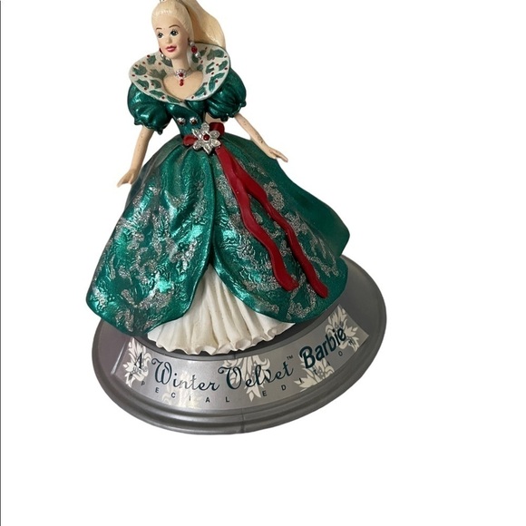 Holiday Barbie ornament, 1995 - Picture 2 of 4